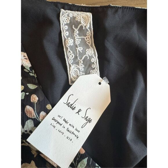 NWT Sadie & Sage Black Floral Dreams V Neck Mini Dress - Picture 7 of 7